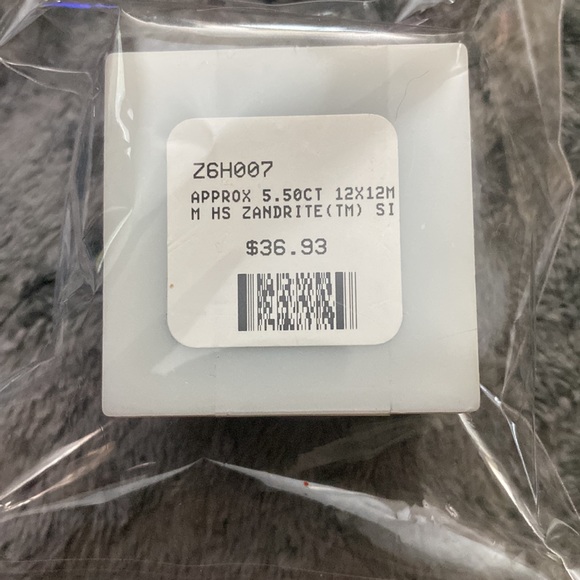 🆕Stunning 5.5k Heart Shaped Zandrite, 12mm - Picture 3 of 4